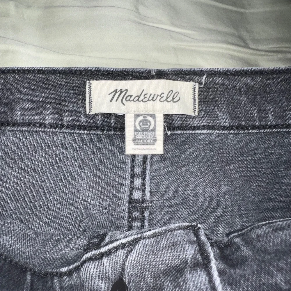 Madewell High-Rise‎ Slim Boyjean Caton Wash Distressed Grey Denim Jeans 30